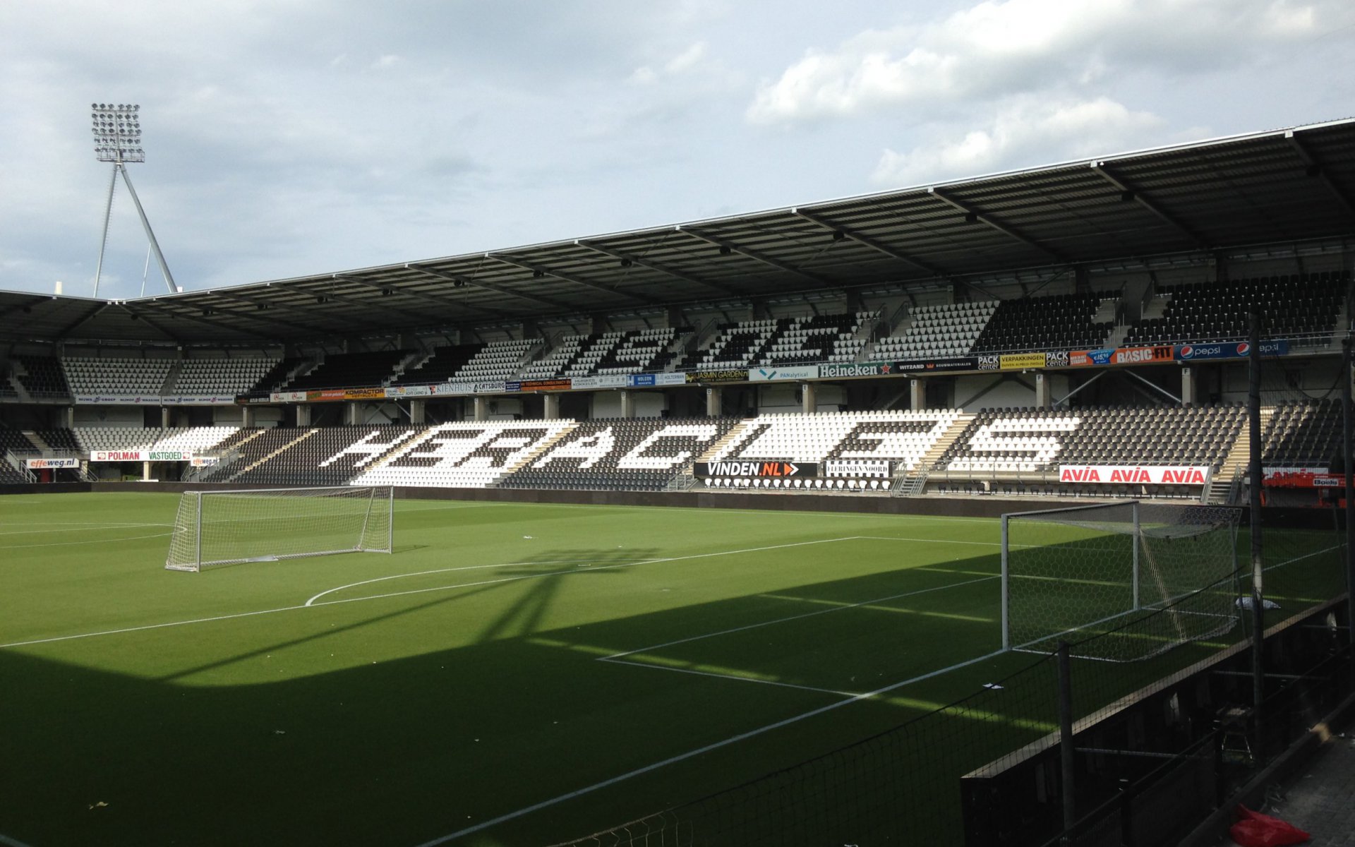 Palazzo - stadion Heracles Almelo 4